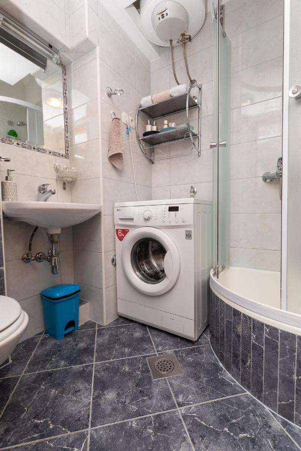 Apartman Monika Omiš Eksteriør bilde