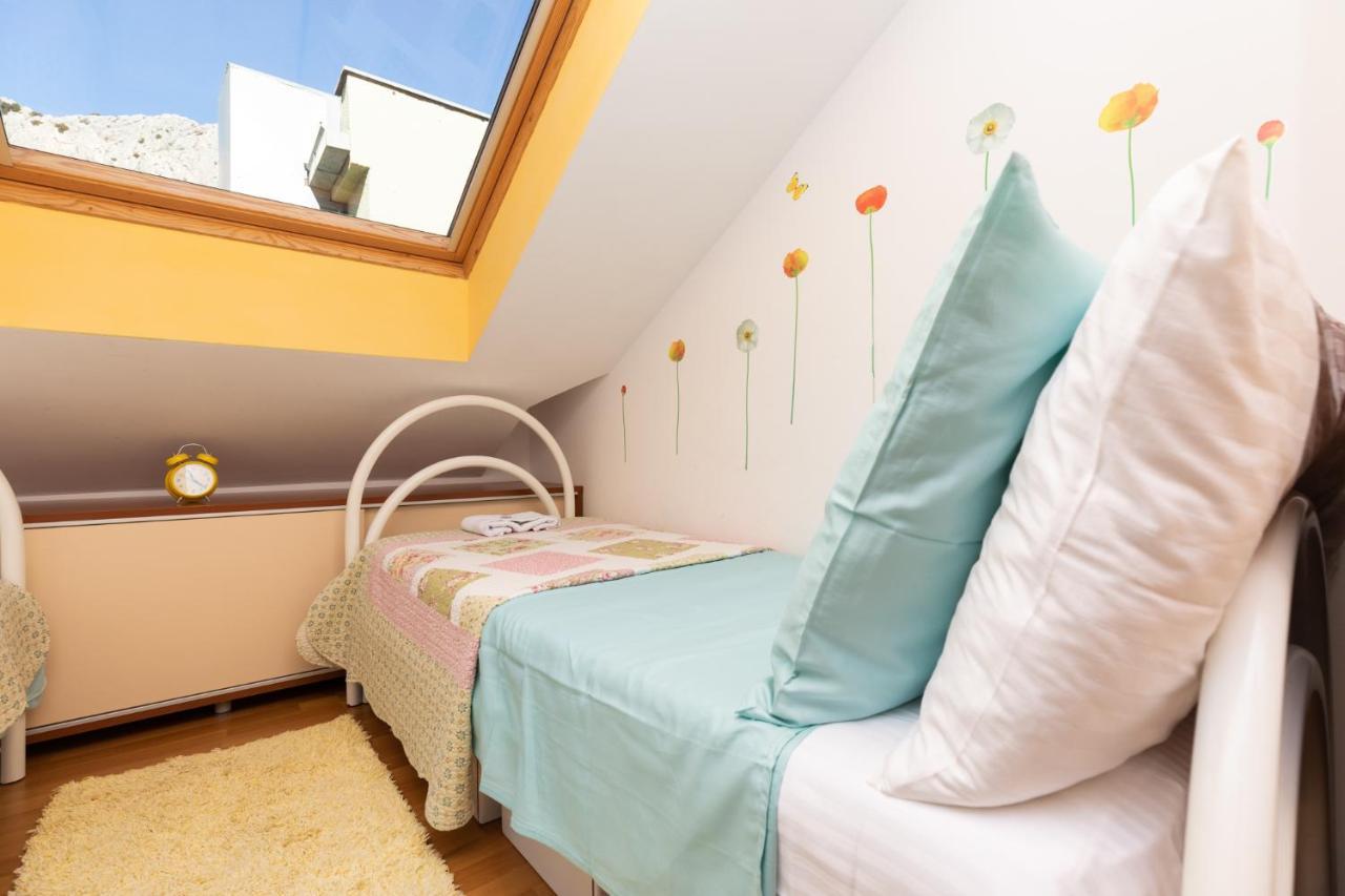 Apartman Monika Omiš Eksteriør bilde