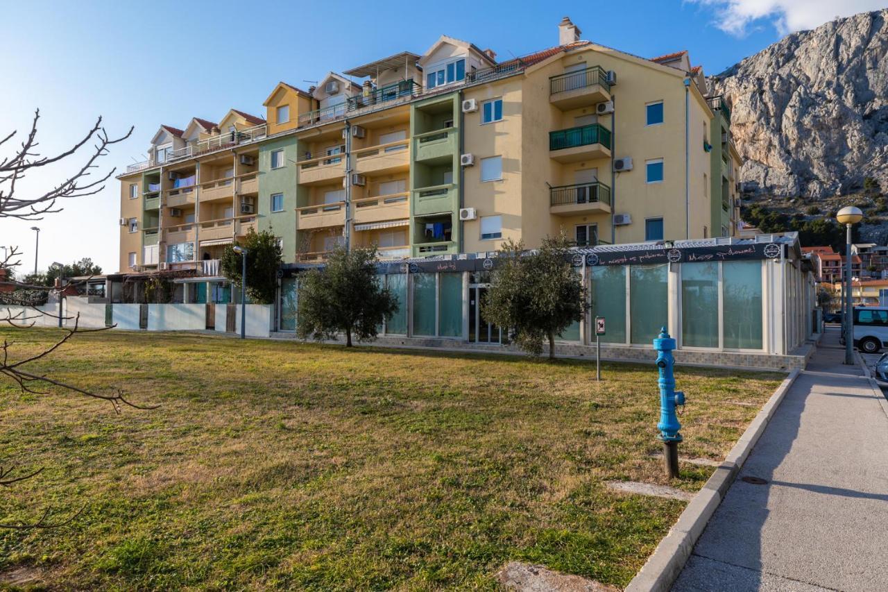 Apartman Monika Omiš Eksteriør bilde
