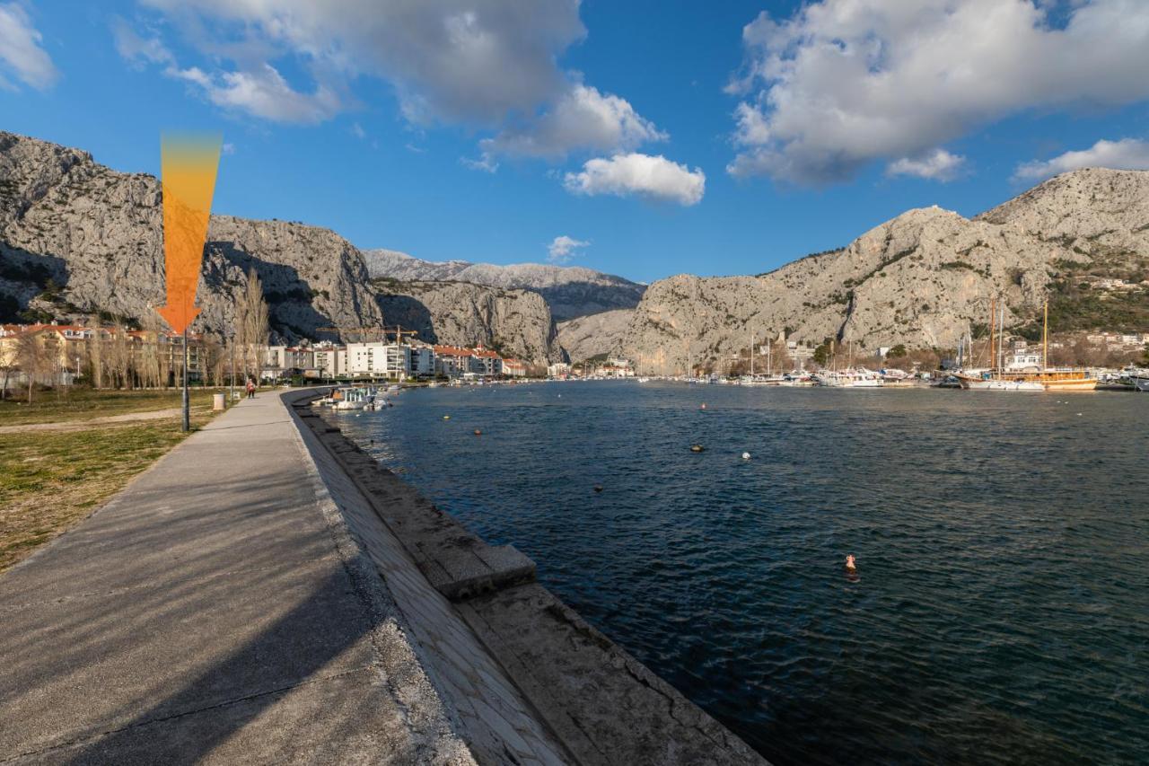 Apartman Monika Omiš Eksteriør bilde